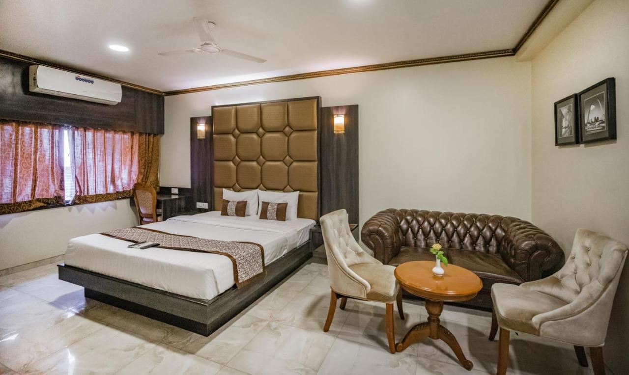 Hotel 24 Seven Nashik Εξωτερικό φωτογραφία